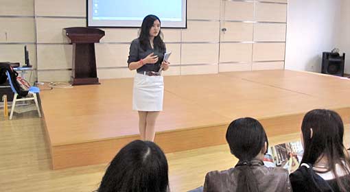  霍特國(guó)際商學(xué)院訪(fǎng)問(wèn)我校國(guó)際項(xiàng)目部 