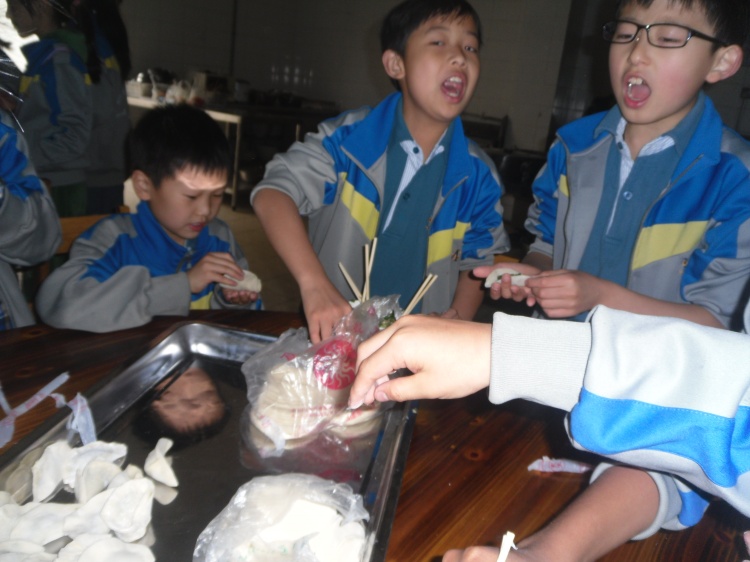 2013    四下春游 - 王老師 - 花開燦爛 我最閃亮