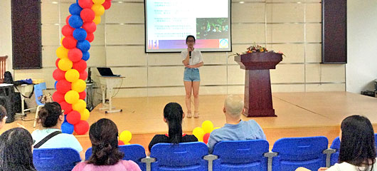 中美英才班招生說(shuō)明會(huì)在美視部學(xué)術(shù)廳內(nèi)舉行