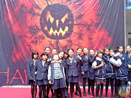 體驗(yàn)萬(wàn)圣節(jié)活動(dòng)