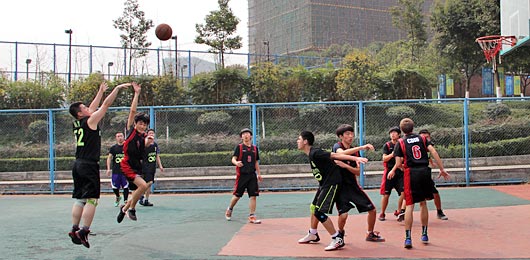  2014年度成都國際學(xué)校聯(lián)盟籃球邀請賽在我校舉行 