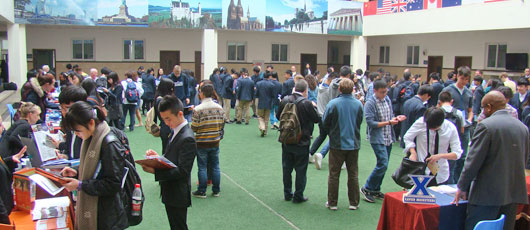  中美英才班學(xué)員參加外國(guó)大學(xué)招生咨詢(xún)會(huì) 