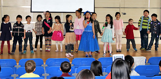  國際項目部1、2年級學(xué)生的“才能秀” 