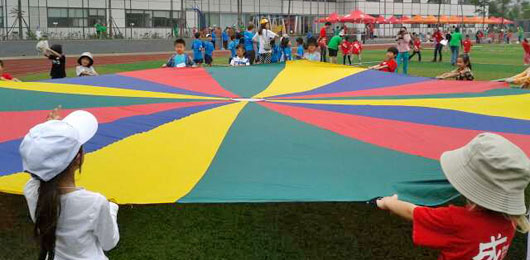  國際部學(xué)生參加CISA歡樂嘉年華活動 