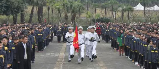  中學(xué)部開學(xué)典禮：吐納春息，啟夢高飛吧！ 