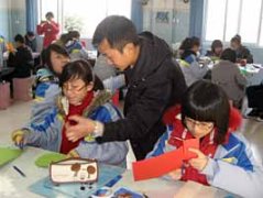 熊江老師為高新區(qū)美術(shù)中心組獻(xiàn)課