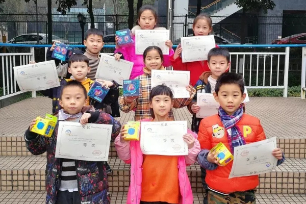 垃圾分類，美視學子在行動！