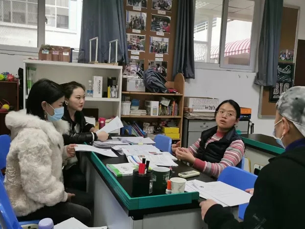 深入溝通，協(xié)力助學——融合部家長會順利舉辦