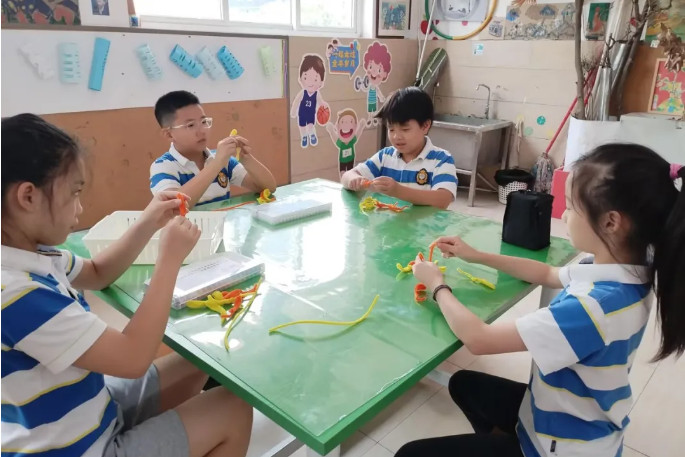 愛滿重陽，孝潤(rùn)溫情——融合部·小學(xué)開展“重陽”主題探究活動(dòng)