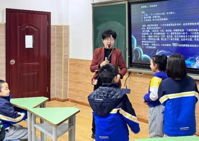 家校攜手，共赴美好——走進(jìn)中國部二年級(jí)家長(zhǎng)課堂