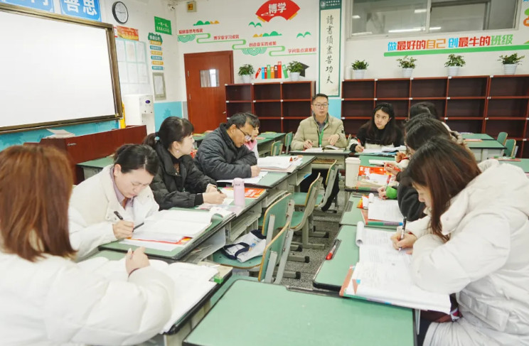 攜手共進，共研共思——我校與錦江師一學校開啟聯(lián)合教研新篇章