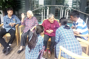  中學(xué)部|憶芳華，思敬老——五一志愿者活動 